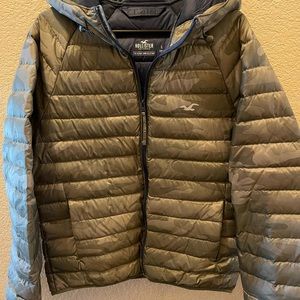 Men’s Hollister down jacket